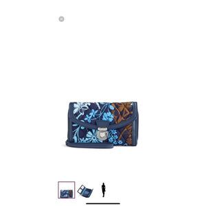 NWT Vera Bradley ultimate wristlet wallet in Java floral, $55